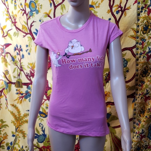 TNT Tops - 🆕 vintage (2010) tootsie pop t-shirt size large TNT Tops - 🆕 vintage (2010) tootsie pop t-shirt size large